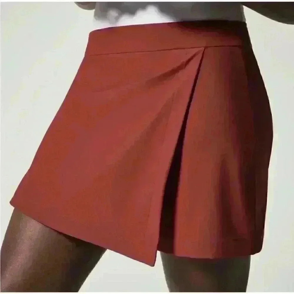 NWT SPANX Sunshine Skort, 6" Sz L in dark cherry